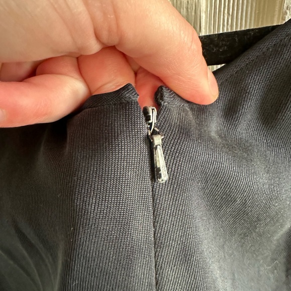 Vintage Ann Taylor Loft 100% Silk Elegant Black Sleeveless Cocktail Dress - Picture 3 of 4